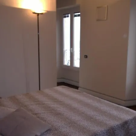 Three Bedrooms Amazing Lake View Apartment *